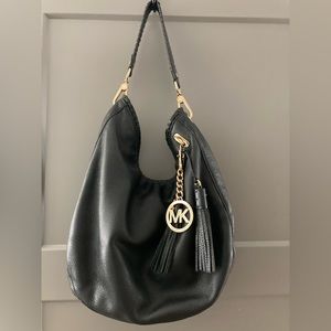 Michael Kors Purse, black leather, used and in good condition